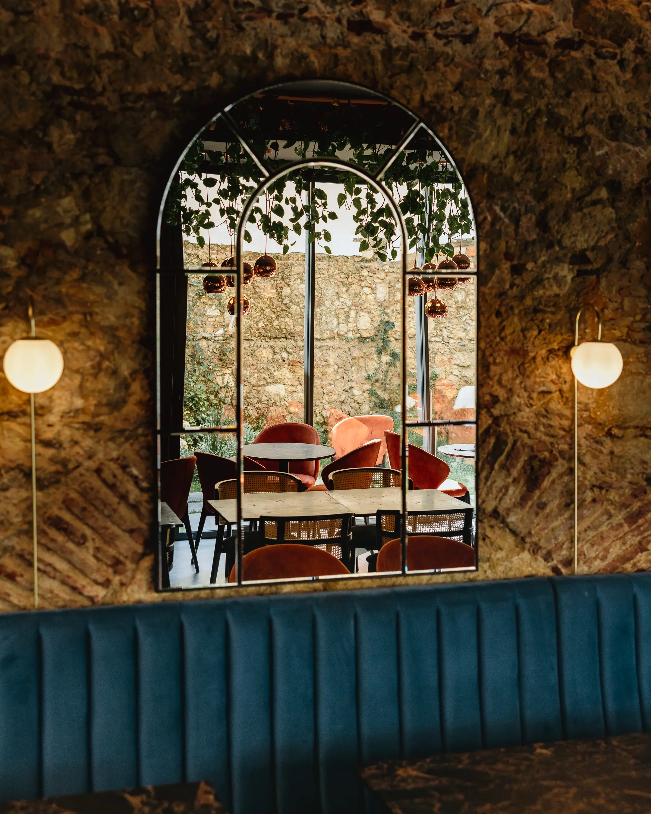 Bar de cocktails de assinatura no restaurante 26 Vegan Project Rua da Horta Seca