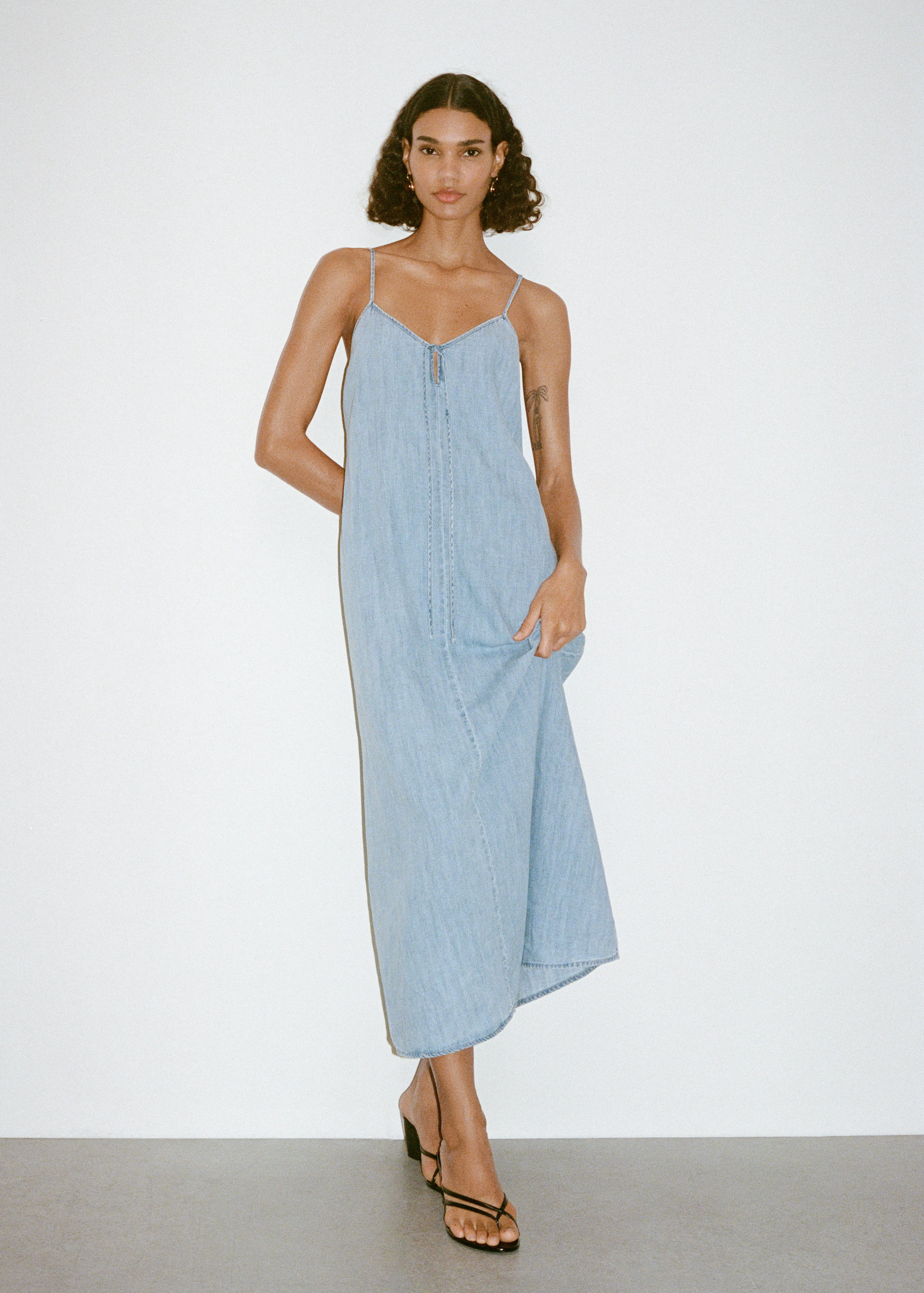 vestido de ganga da mango