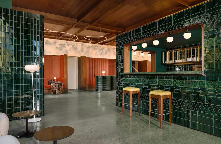 Descobre o Duo Hotel Lisbon: Luxo e Conforto no Cora&ccedil;&atilde;o de Lisboa kiosk