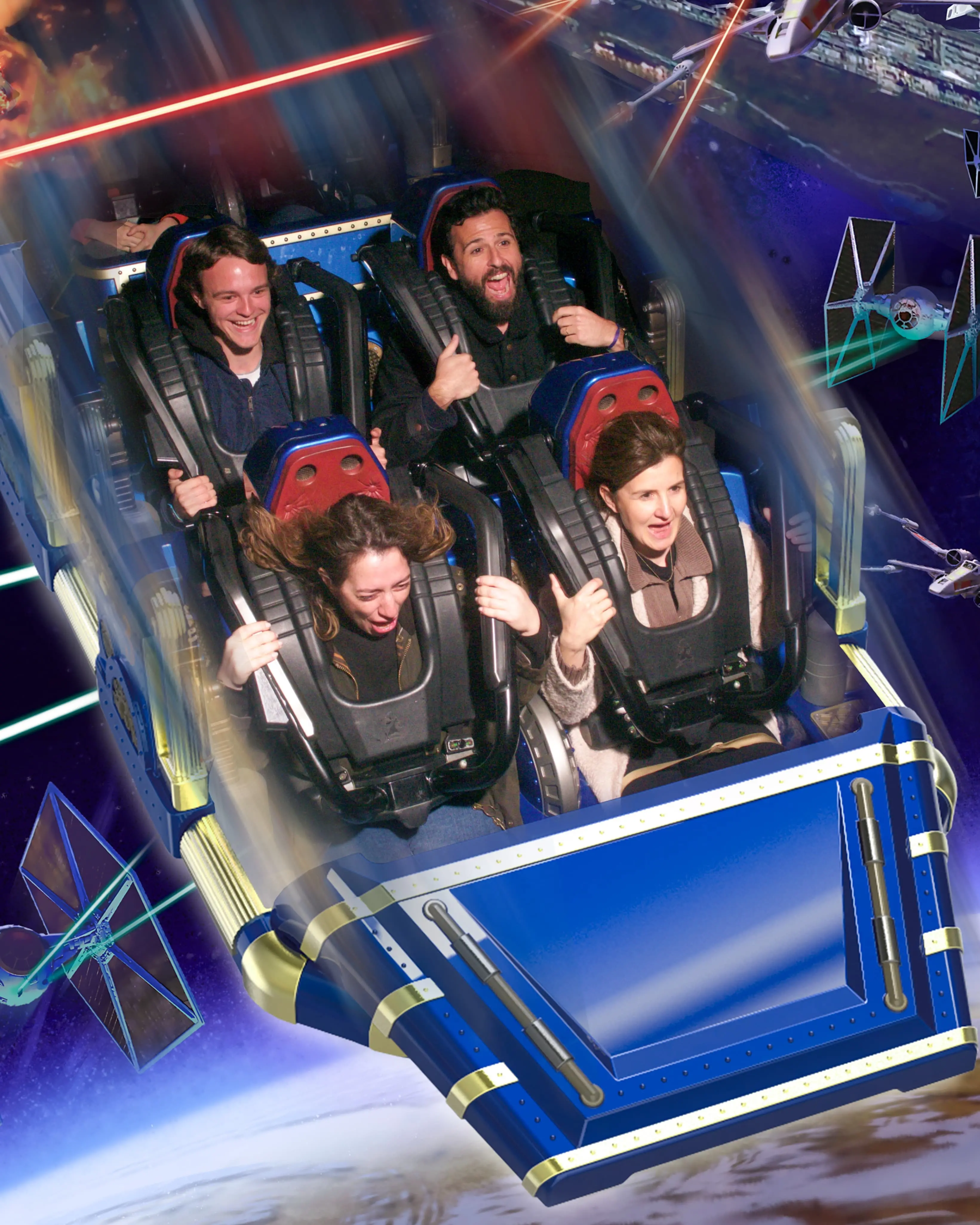 pessoas nas fotografias da disney space mountain