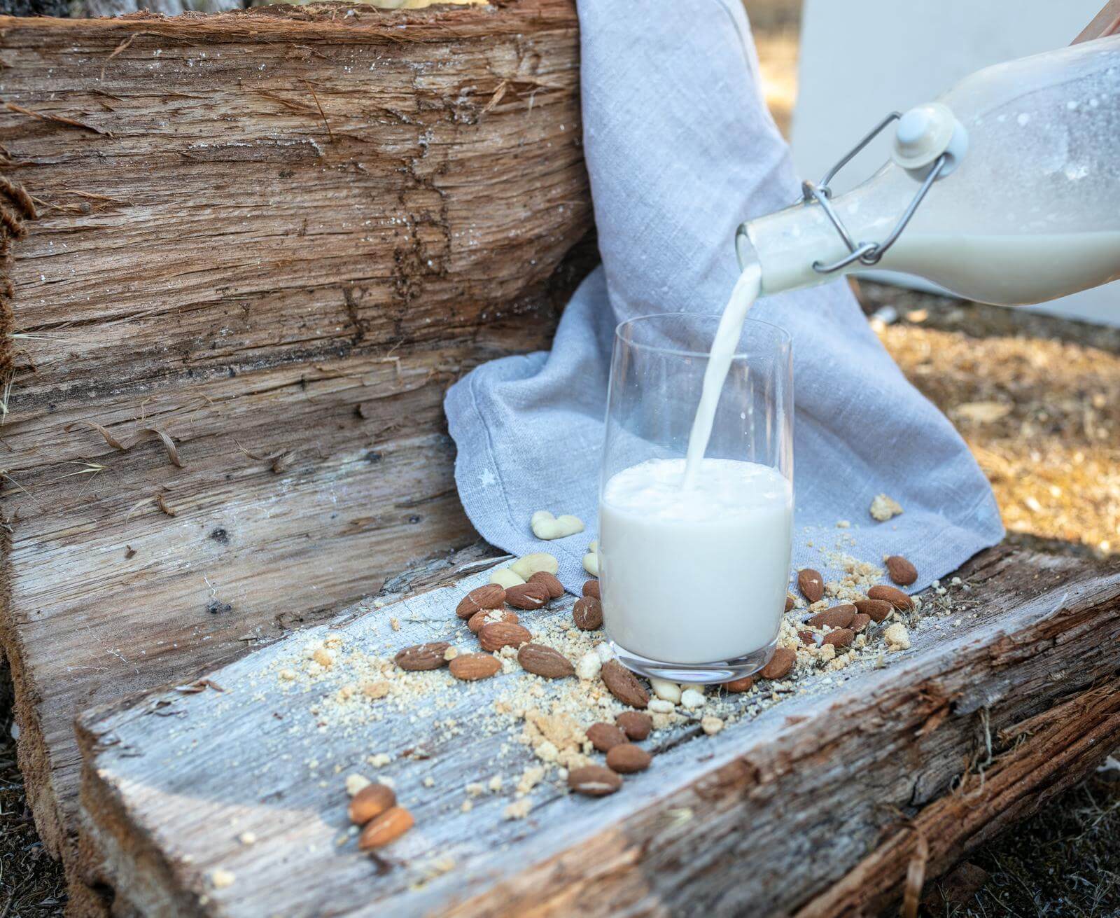 Hidratação Inteligente: Receitas de Bebidas Funcionais leite bebida amendoa