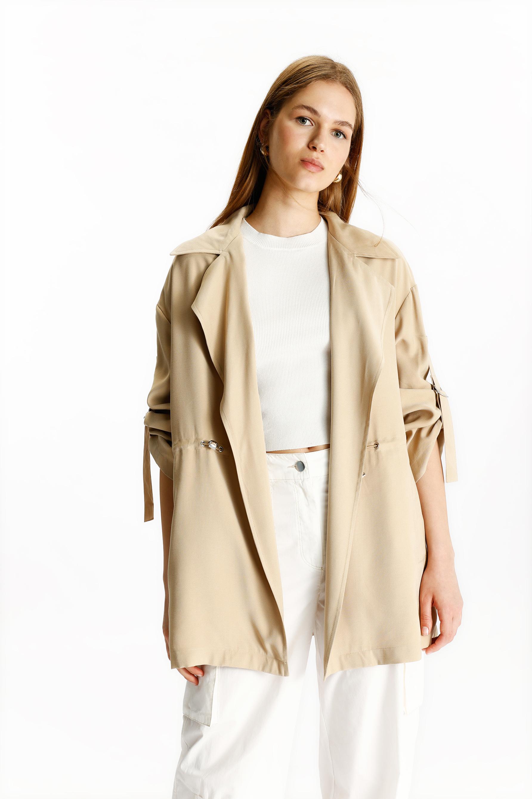 Parkas: O Regresso da Pe&ccedil;a Must-Have para o Inverno! parka fluida lefties